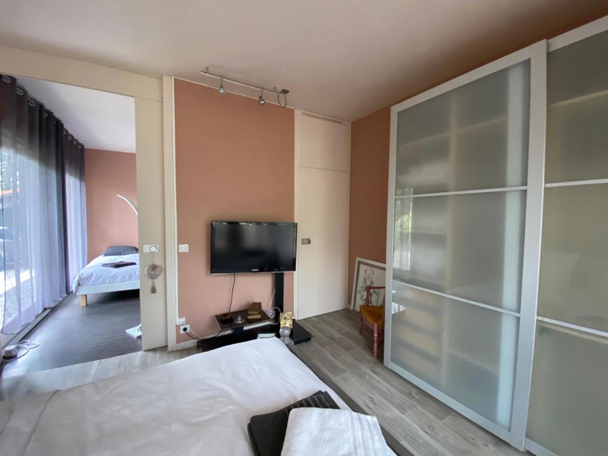 Hotel L'Hacienda Saint-Pierre-du-Mont  Zewnętrze zdjęcie