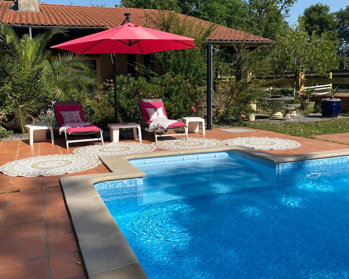 Hotel L'Hacienda Saint-Pierre-du-Mont  Zewnętrze zdjęcie