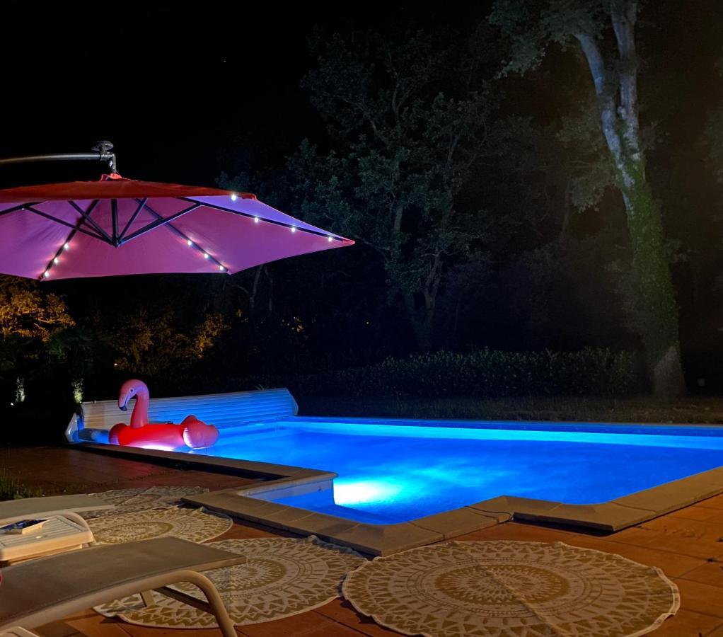 Hotel L'Hacienda Saint-Pierre-du-Mont  Zewnętrze zdjęcie
